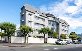 Riverside 1-Bed Apt - In The Heart Of The City